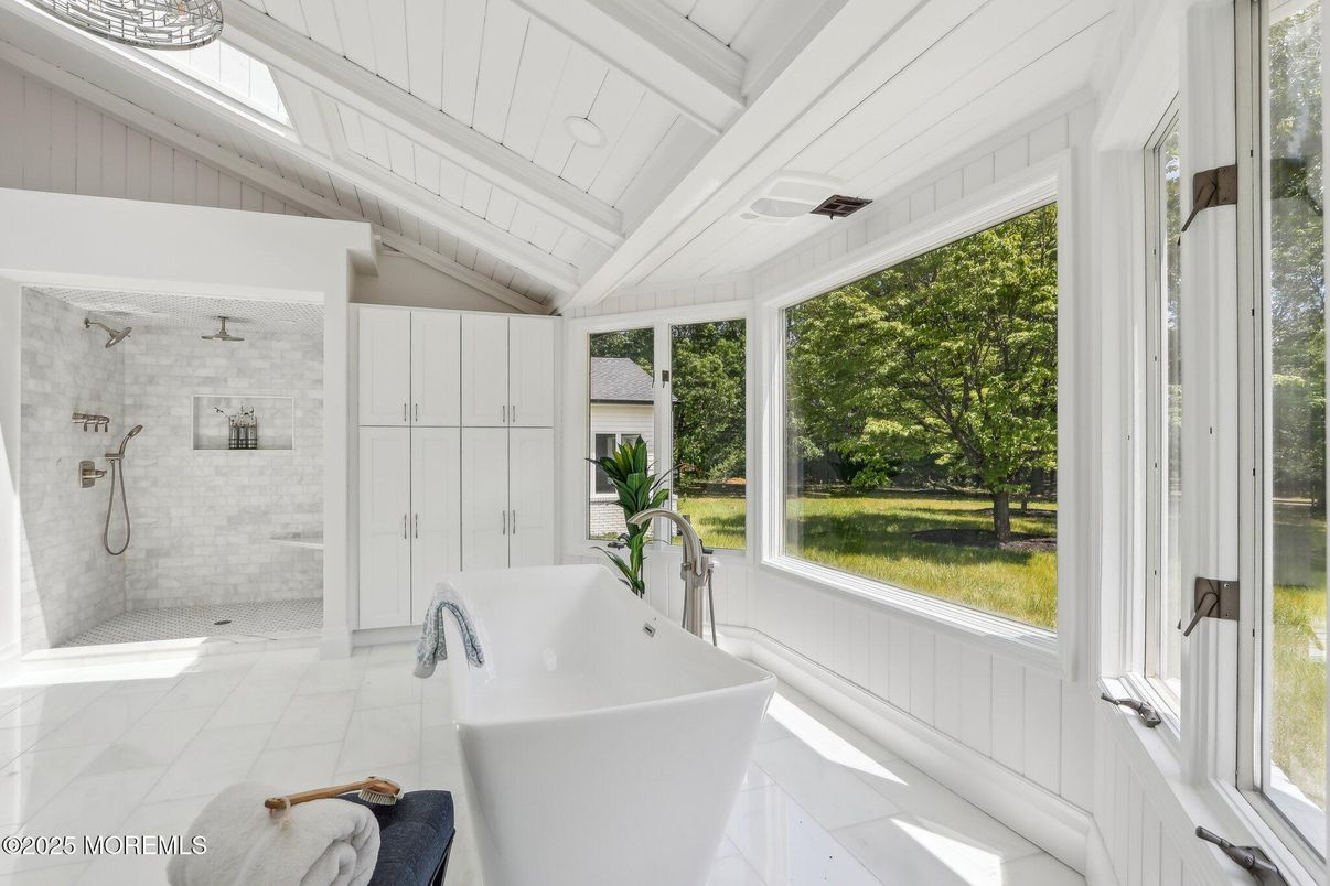 Bathroom, Free Standing Baths, Interior