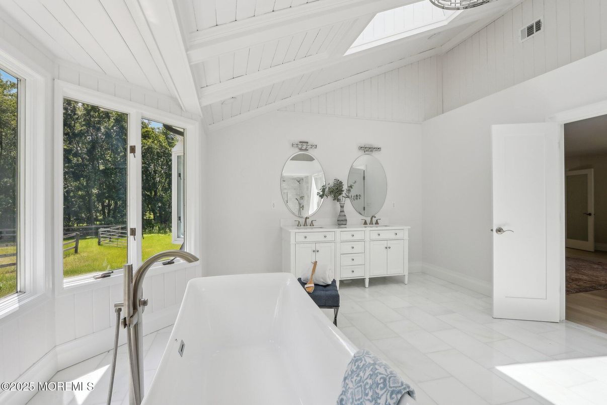 Bathroom, Dual Sink Vanities, Free Standing Baths, Interior