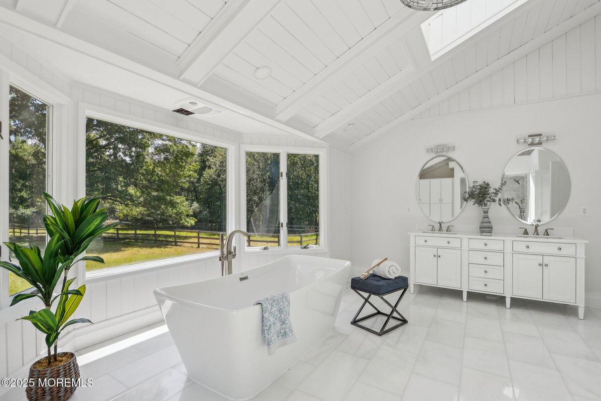 Bathroom, Dual Sink Vanities, Free Standing Baths, Interior
