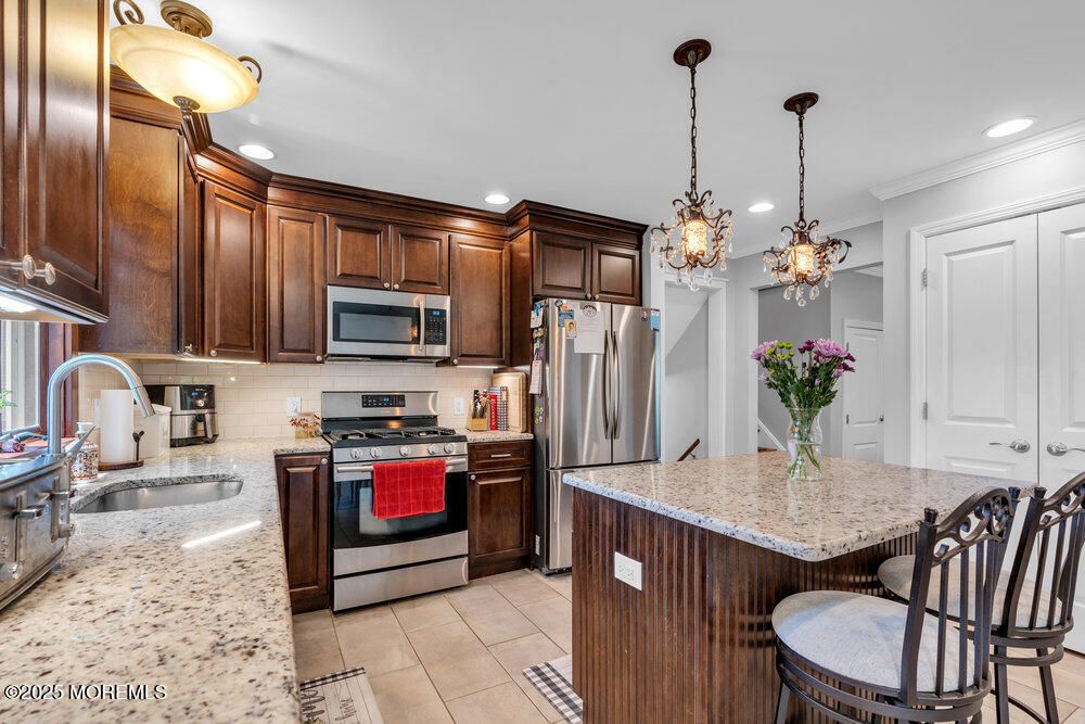 Interior, Kitchen, Pendant Lights, Recessed Lighting, Stainless Steel Appliances