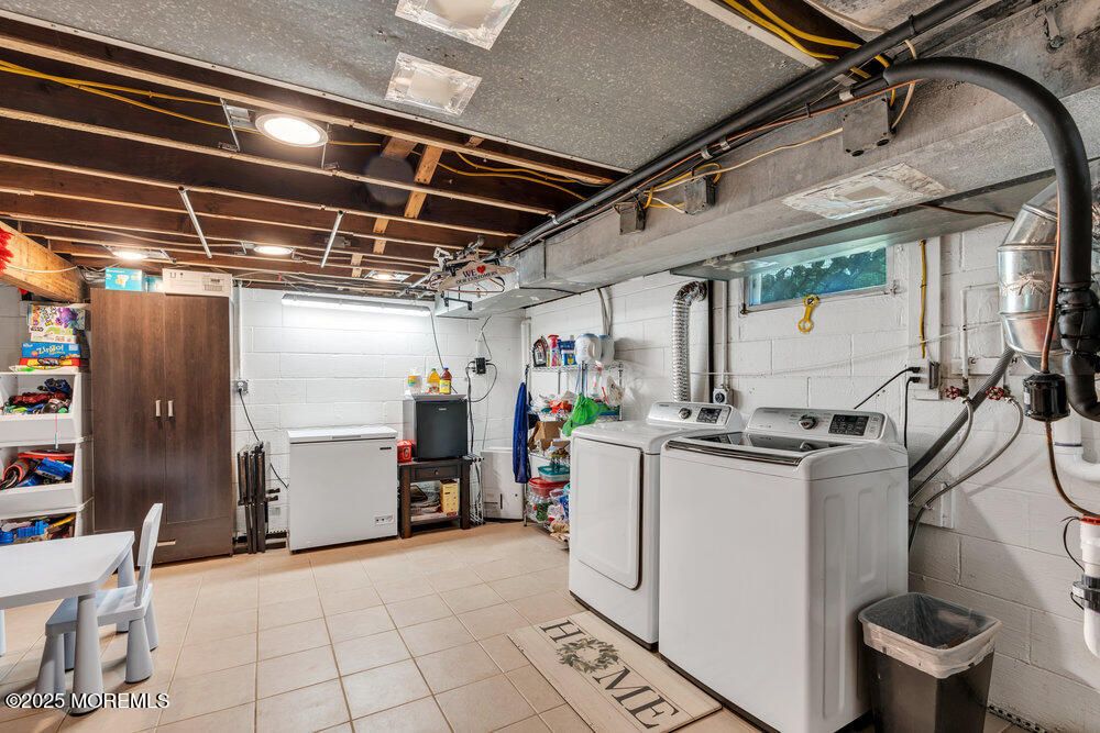 Interior, Washer