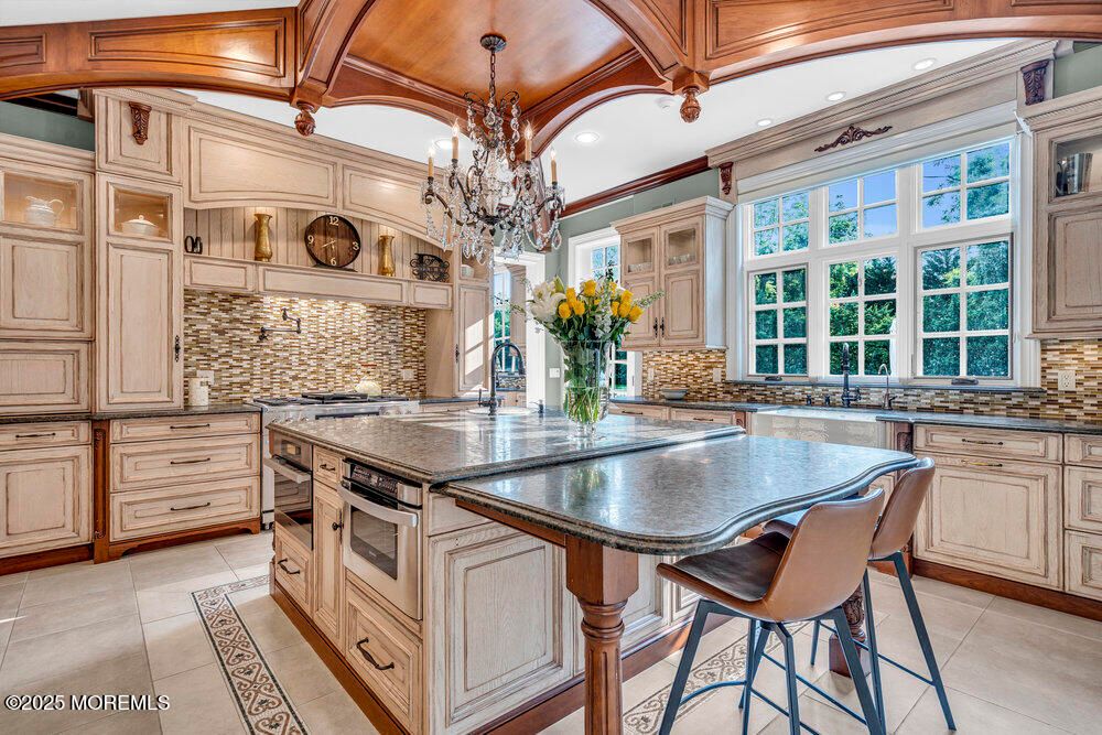 Chandelier, Interior, Kitchen, Recessed Lighting, Stainless Steel Appliances
