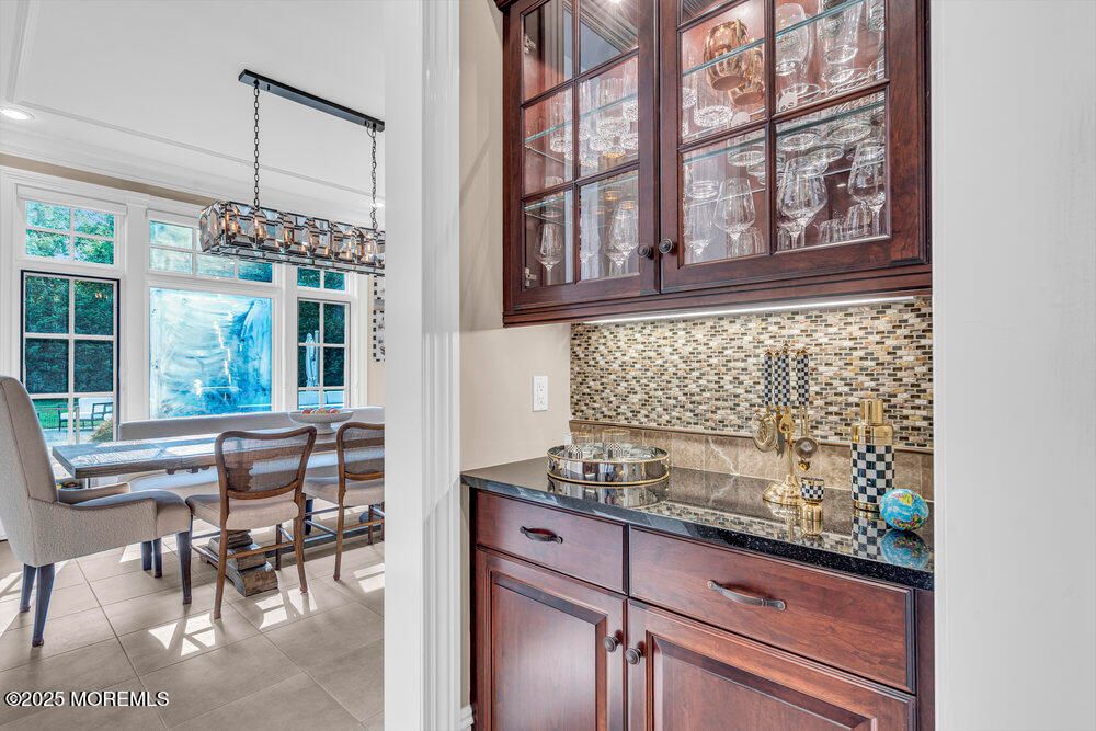 Dining room, Interior, Pendant Lights, Recessed Lighting