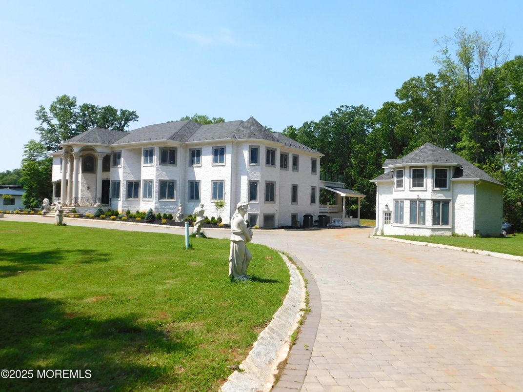 Backyard, Exterior, Facade, French Provincial