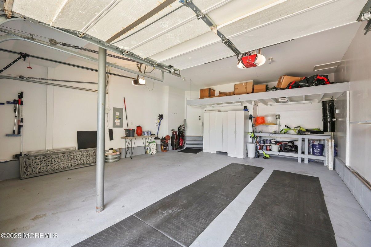 Garage, Interior, Washer
