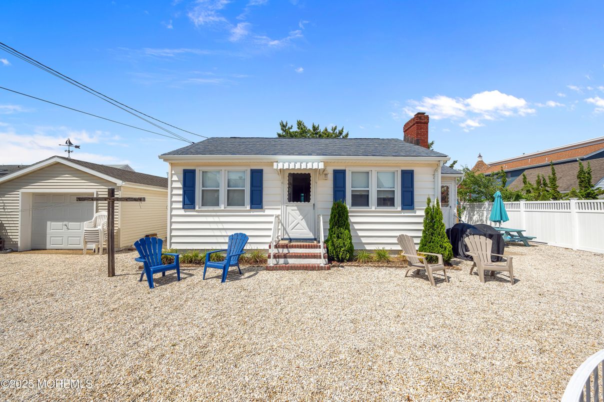 Backyard, Detached Garage, Exterior, Facade, Cape Cod