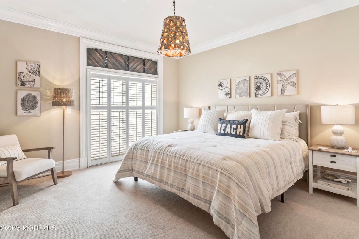 Bedroom, Interior, Pendant Lights