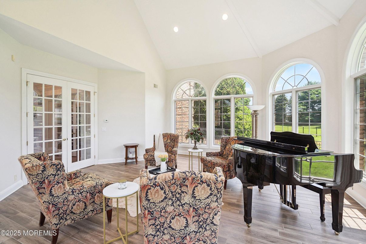 Interior, Living room, Piano, Recessed Lighting, Wood Texture Flooring