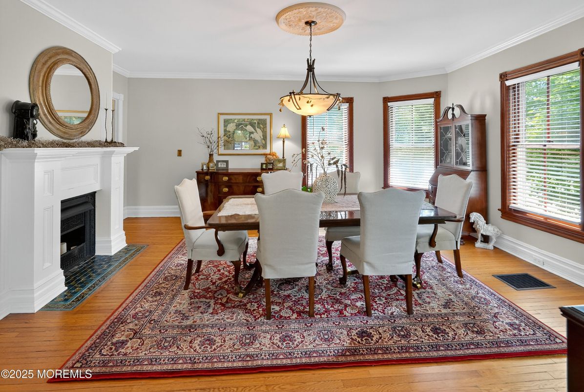 Dining room, Fireplace, Interior, Pendant Lights, Wood Texture Flooring