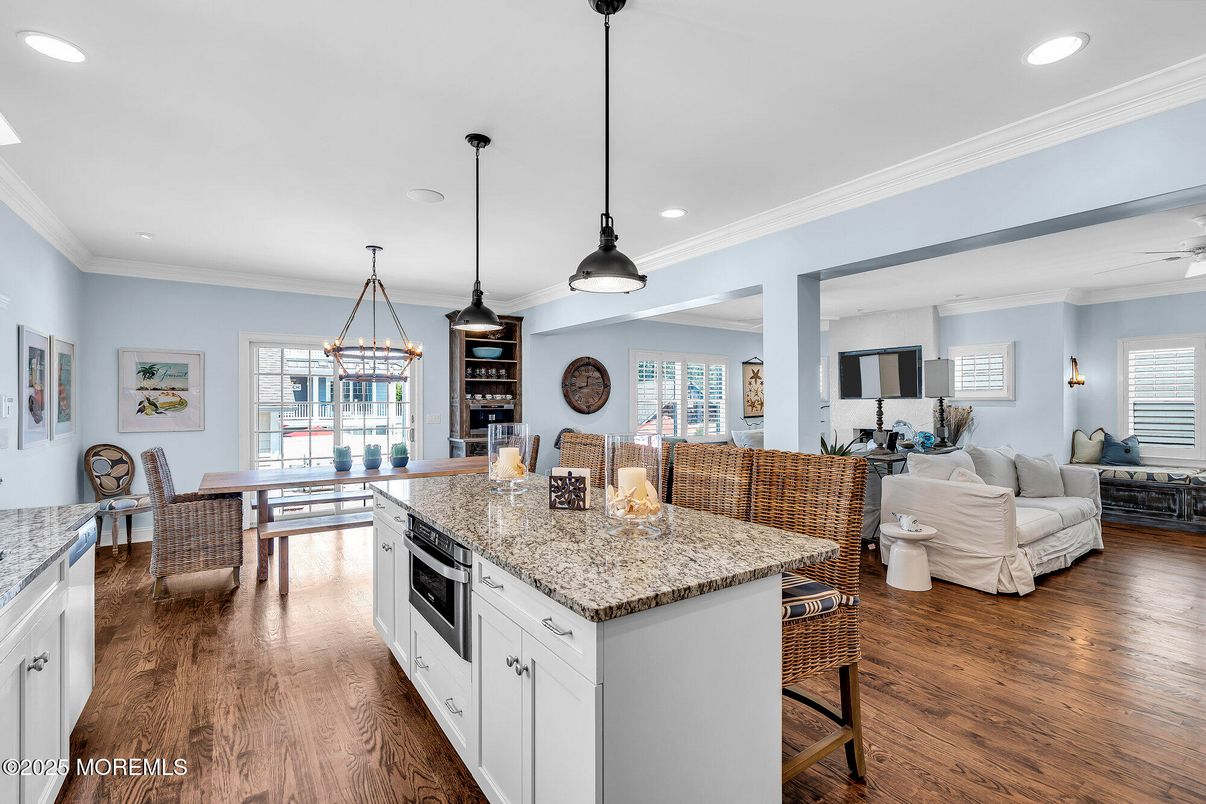 Dining room, Interior, Kitchen, Living room, Pendant Lights, Recessed Lighting, Wood Texture Flooring
