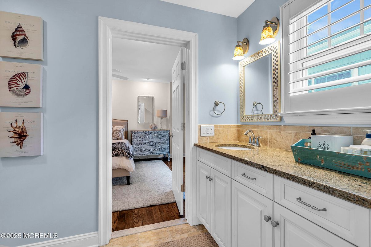Bathroom, Bedroom, Dual Sink Vanities, Interior, Wood Texture Flooring