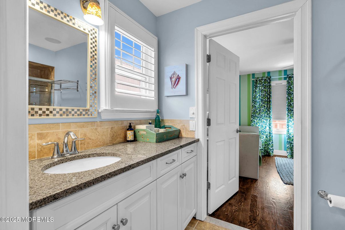 Bathroom, Dual Sink Vanities, Interior, Wood Texture Flooring