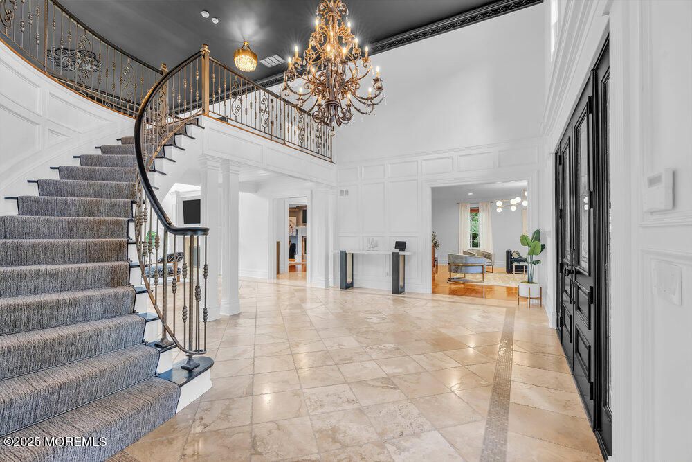 Chandelier, Interior, Recessed Lighting