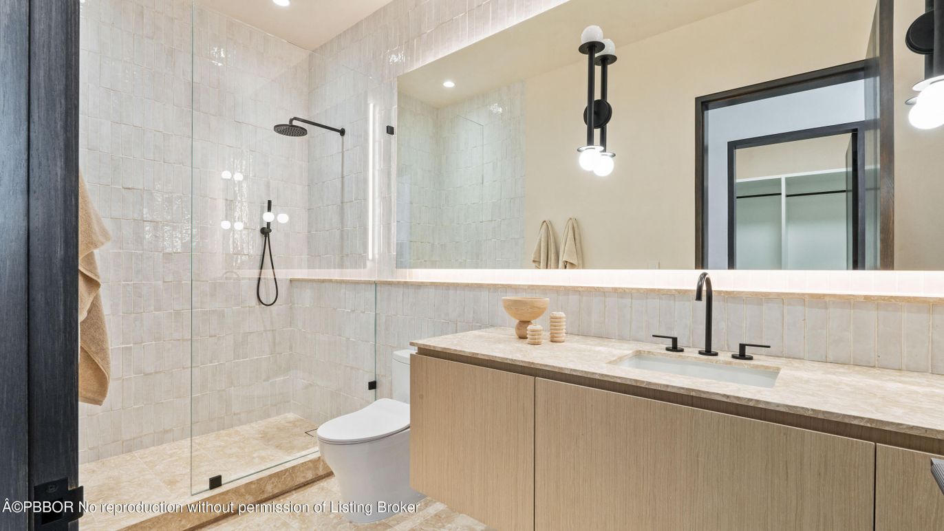 Bathroom, Glass Shower, Interior, Pendant Lights, Recessed Lighting
