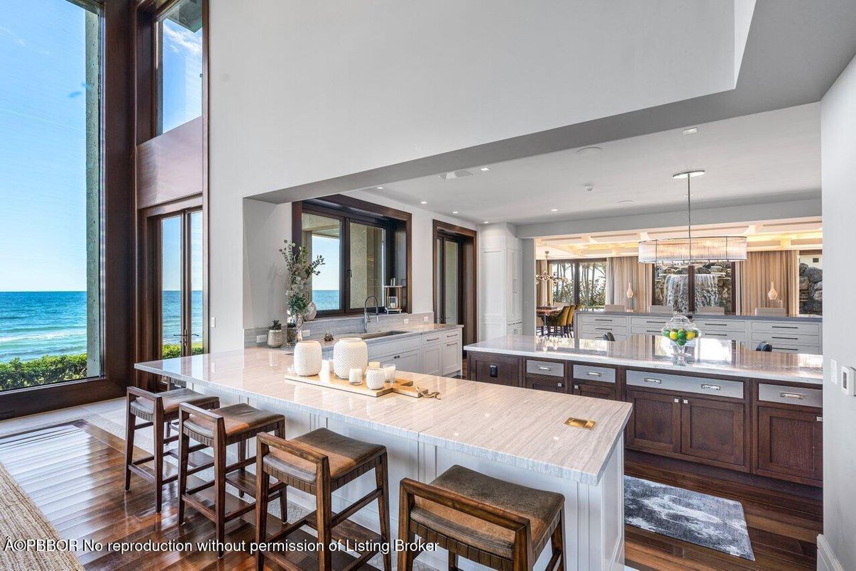 Chandelier, Interior, Recessed Lighting, Water, Wood Texture Flooring