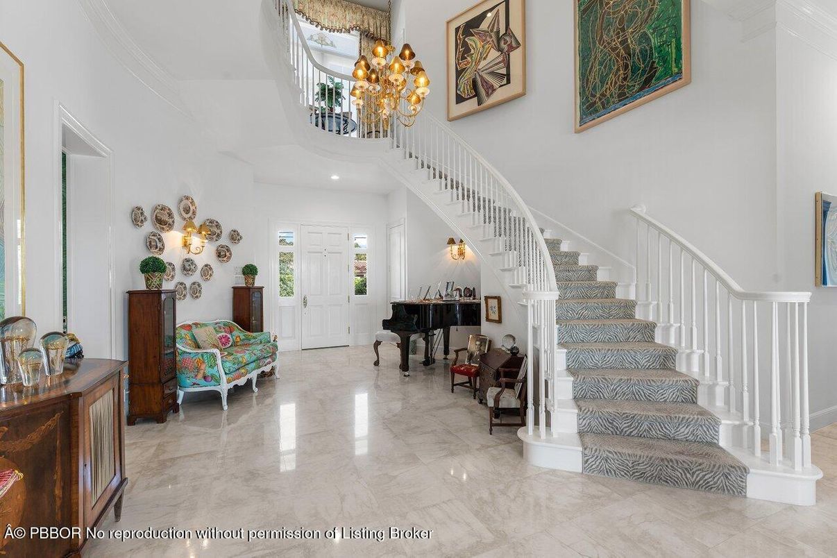 Chandelier, Interior, Marble, Piano, Recessed Lighting