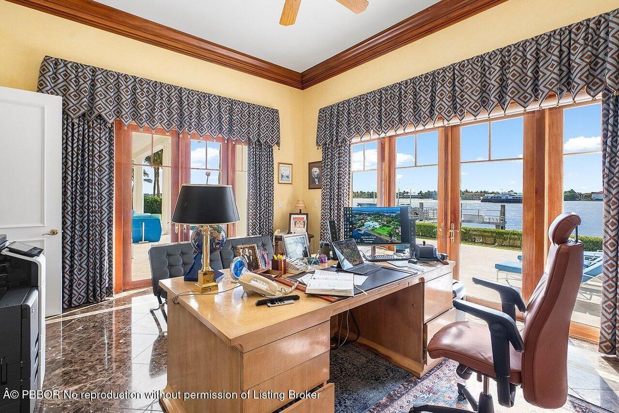 Home Office, Interior, Water