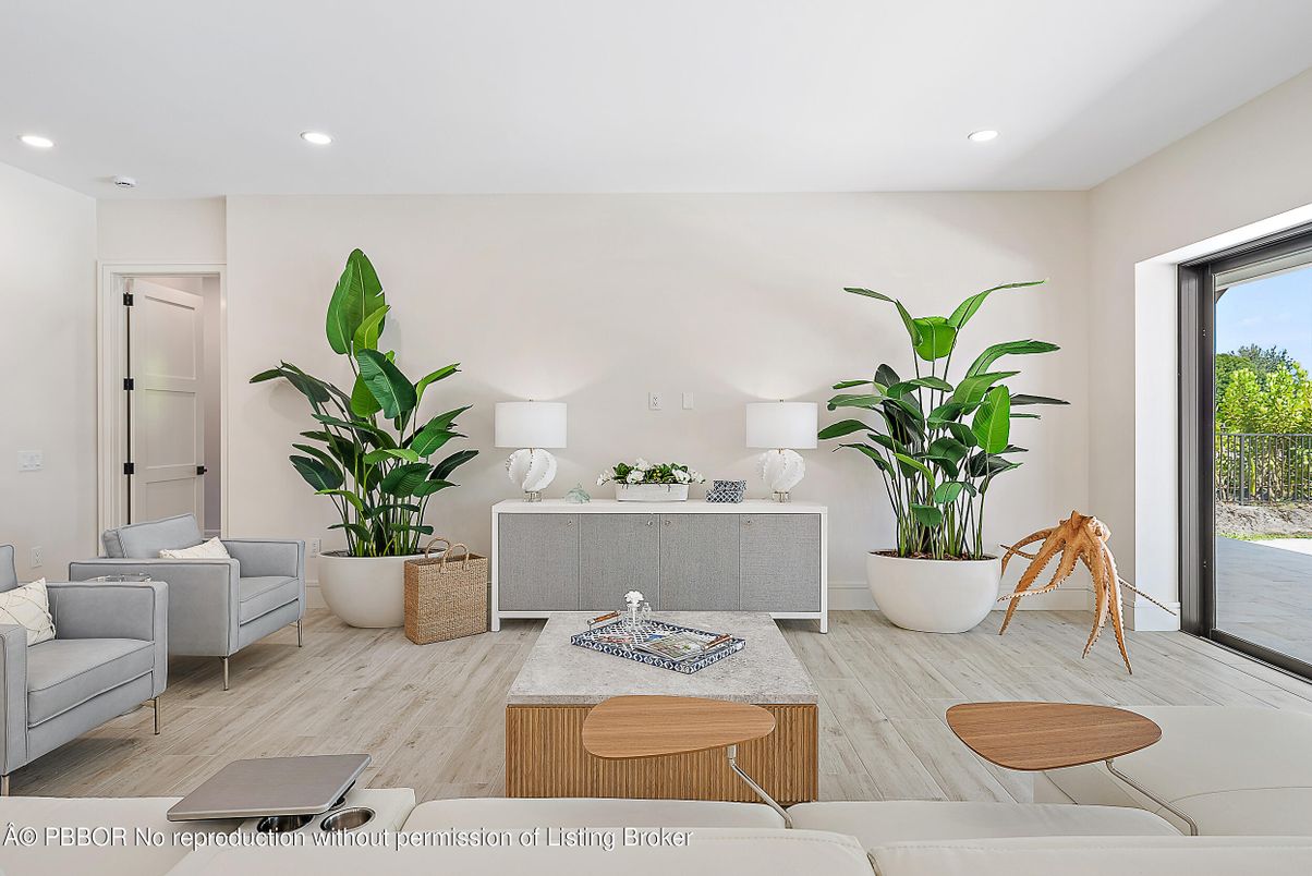 Interior, Recessed Lighting, Wood Texture Flooring