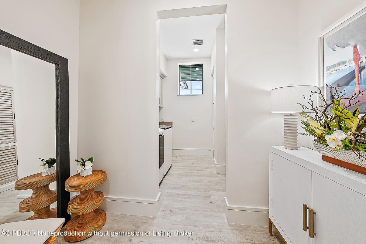 Interior, Recessed Lighting, Water