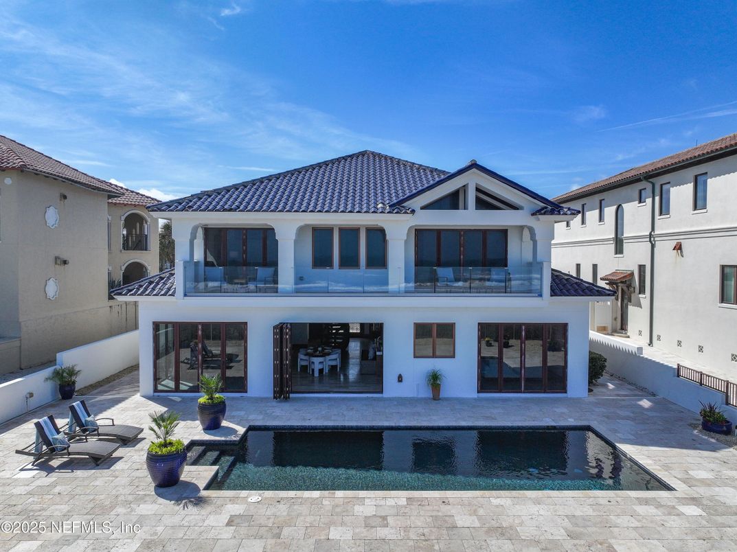 Exterior, Facade, Pool, Spanish Mediterranean