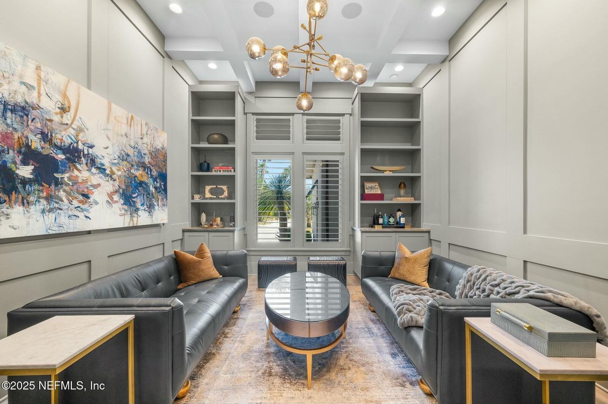 Interior, Living room, Pendant Lights, Recessed Lighting