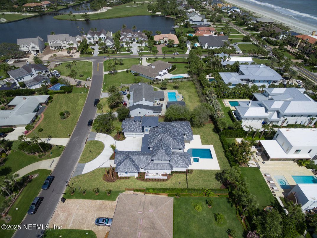 Exterior, Drone