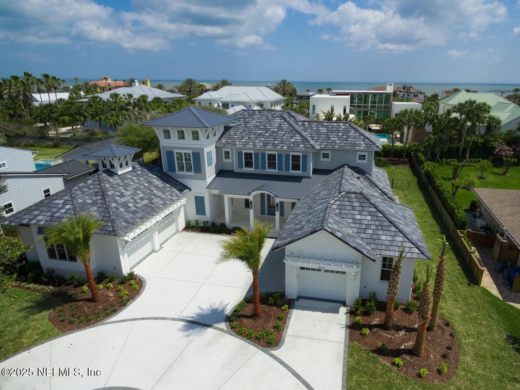 Exterior, Drone