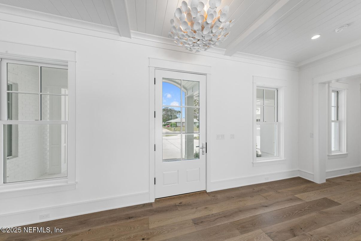 Empty room, Interior, Pendant Lights, Recessed Lighting, Wood Texture Flooring