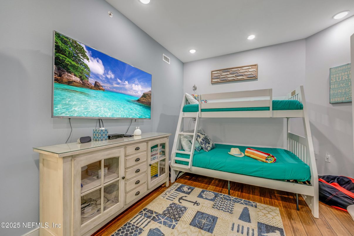 Interior, Recessed Lighting, Wood Texture Flooring