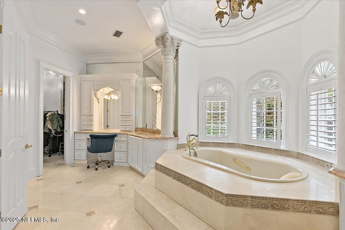 Bathroom, Interior, Recessed Lighting