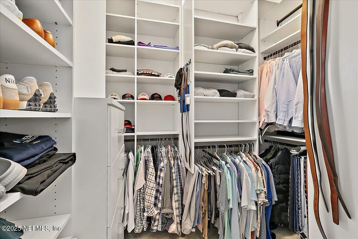 Interior, Walk-in Closets