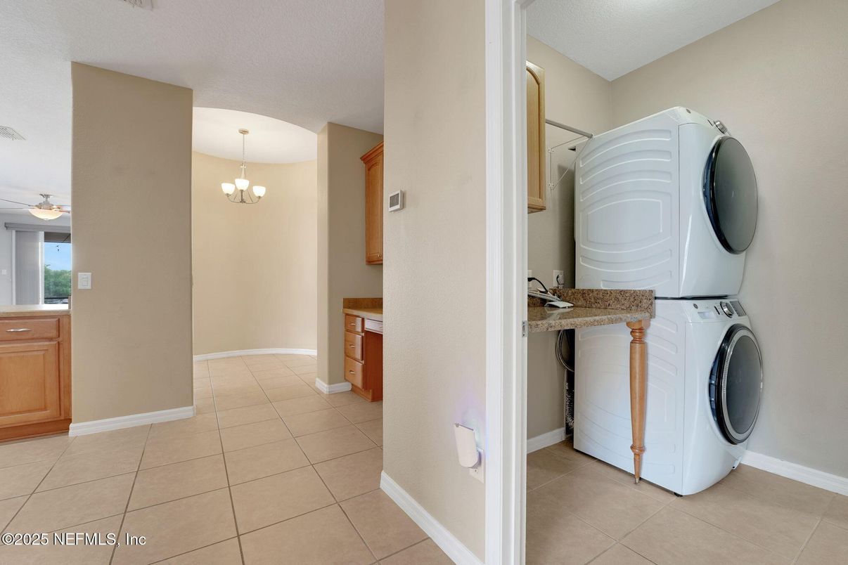 Chandelier, Interior, Washer