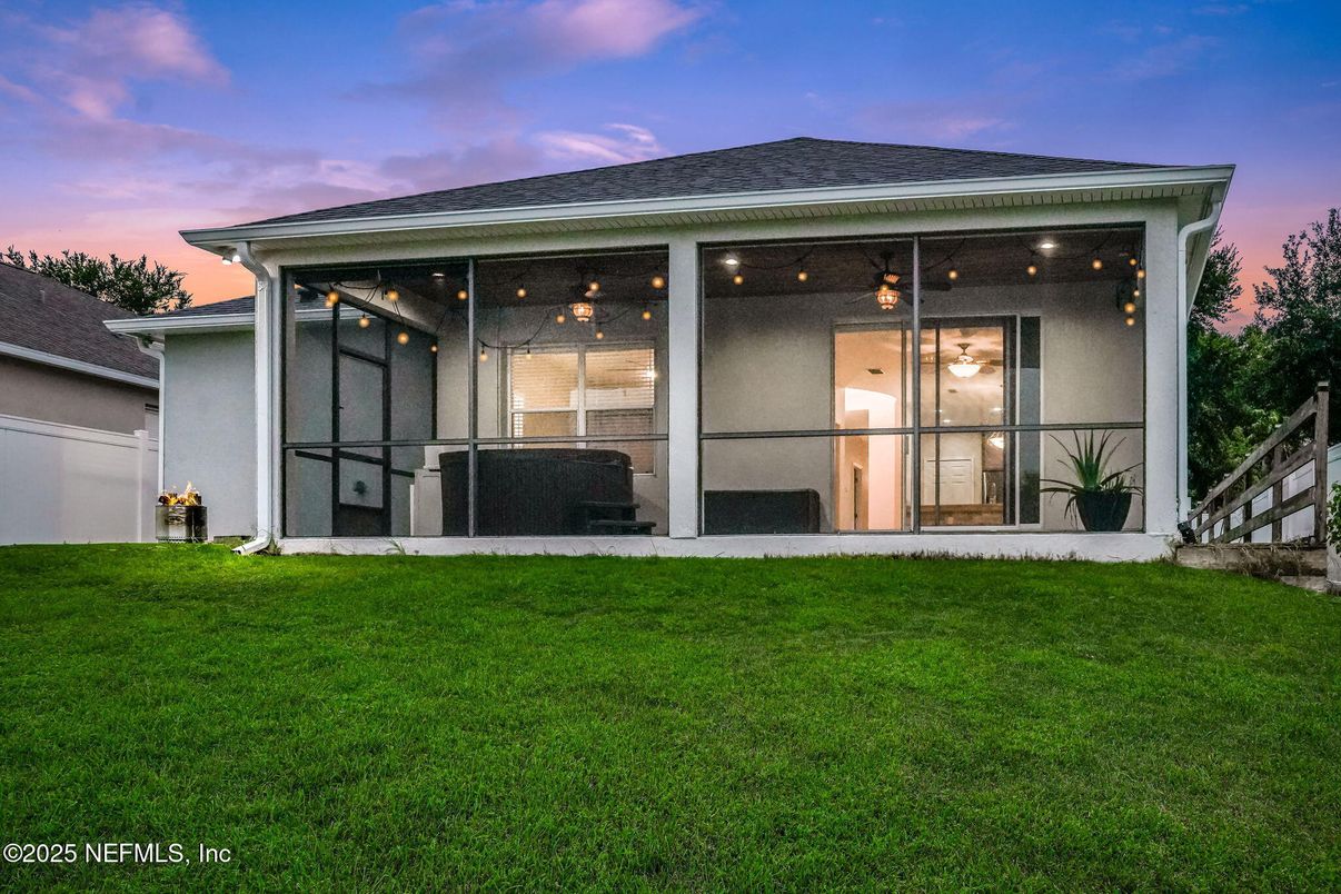 Backyard, Exterior