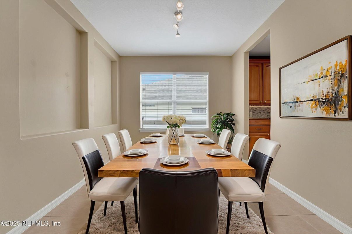 Dining room, Interior