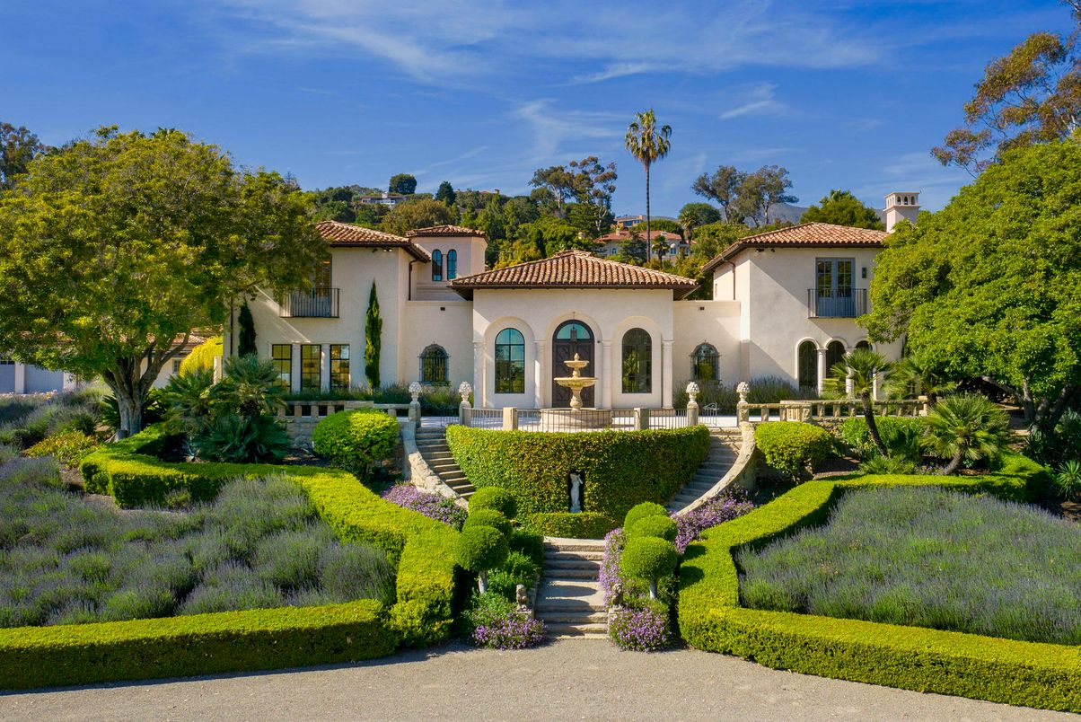 Backyard, Exterior, Facade, Spanish Mediterranean
