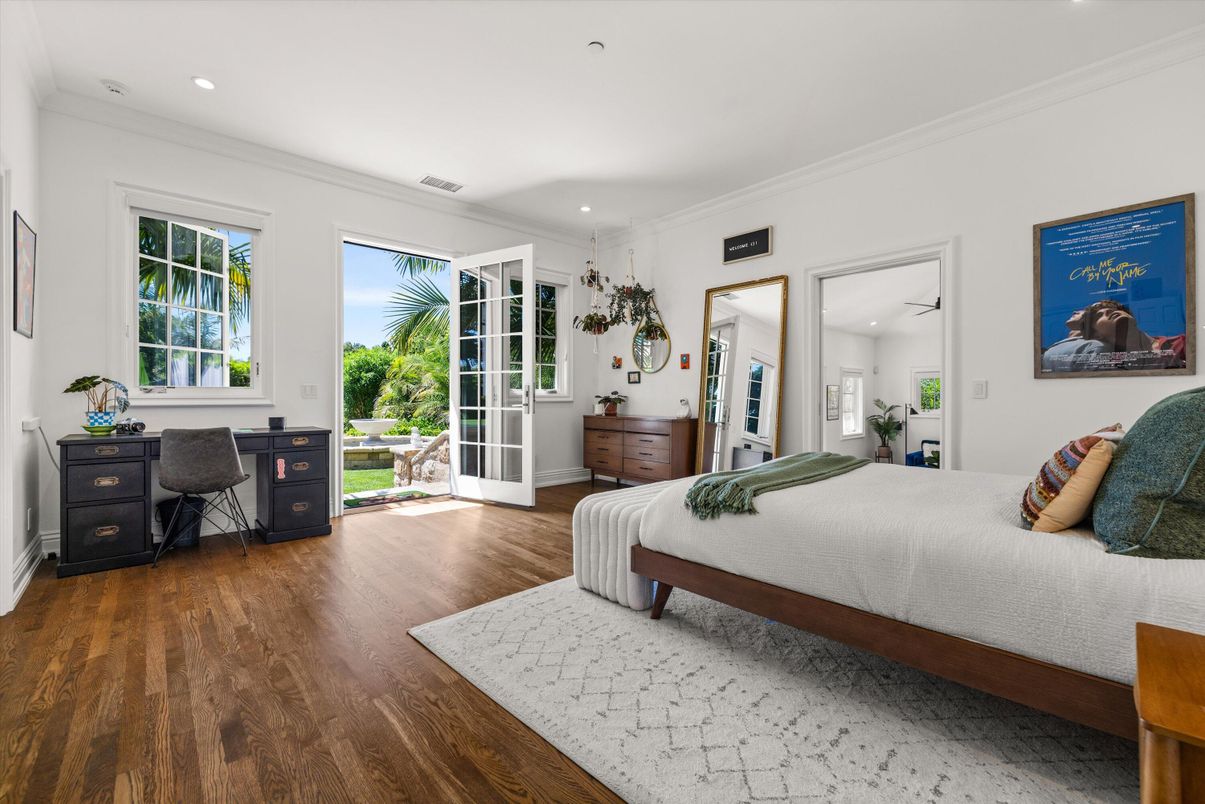 Bedroom, Home Office, Interior, Recessed Lighting, Wood Texture Flooring