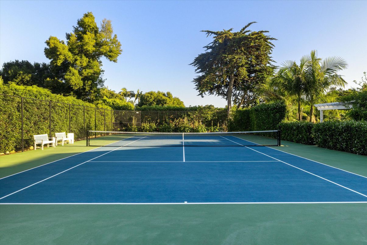 Exterior, Tennis Courts