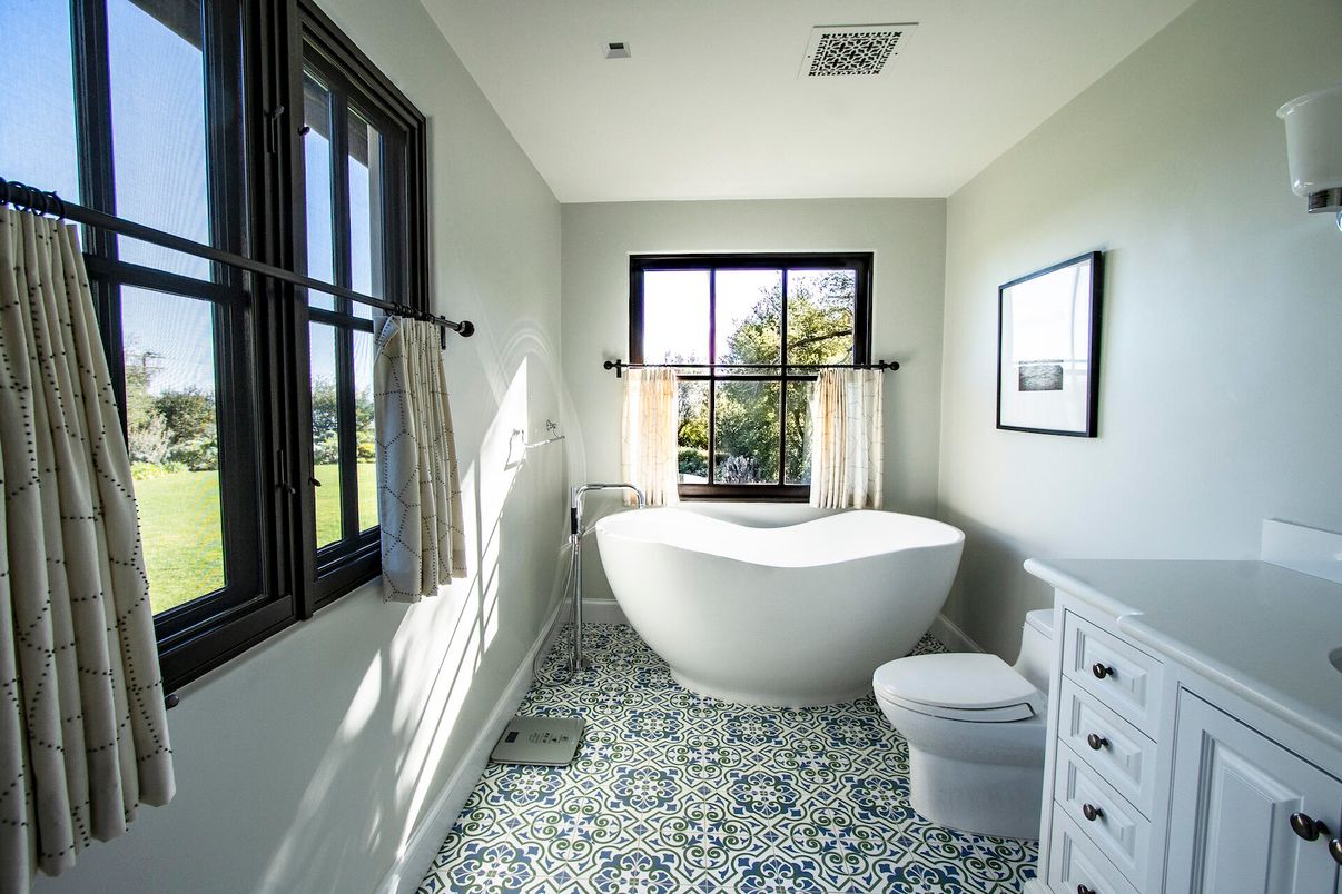 Bathroom, Free Standing Baths, Interior