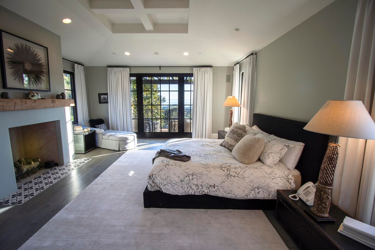 Bedroom, Fireplace, Interior, Recessed Lighting, Wood Texture Flooring