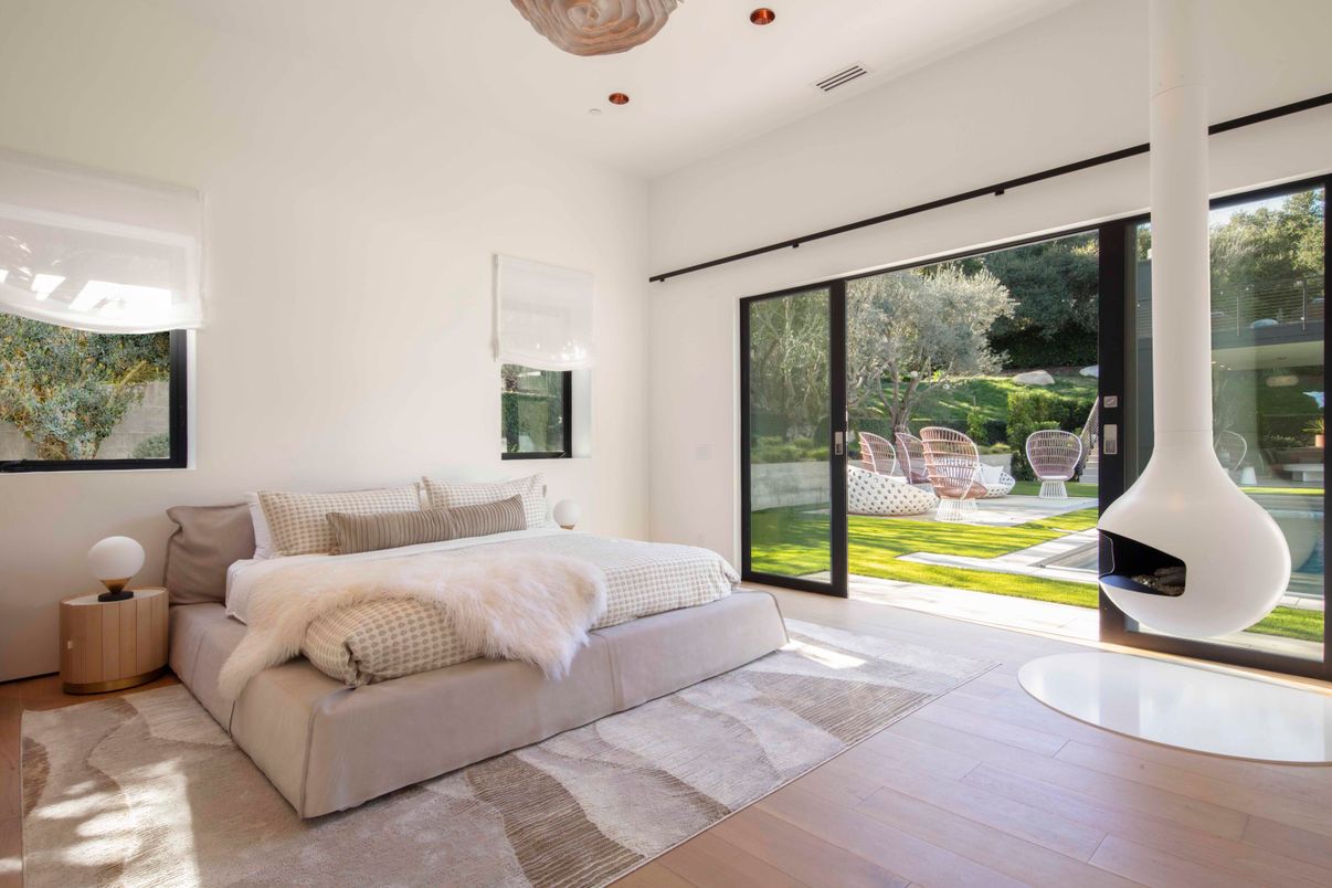 Bedroom, Fireplace, Interior, Recessed Lighting, Wood Texture Flooring