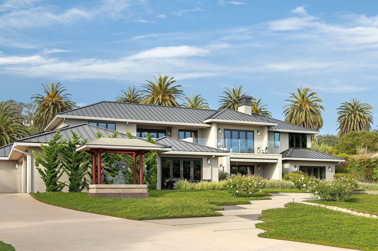 Exterior, Facade, Farmhouse