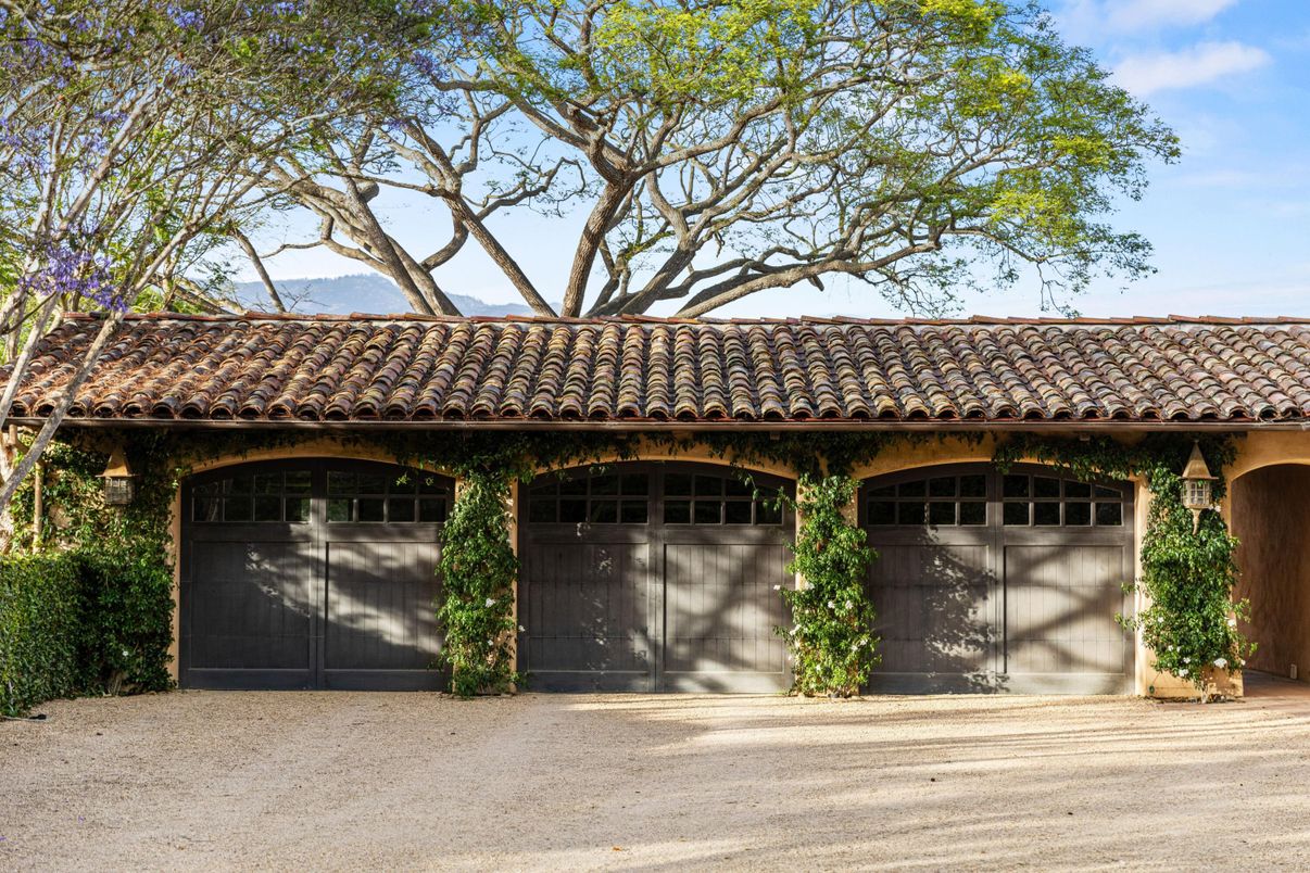 Detached Garage, Exterior