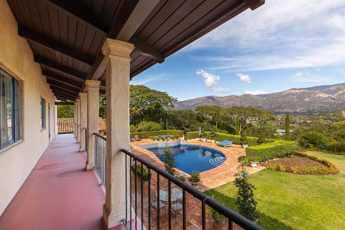 Exterior, Pool, Other