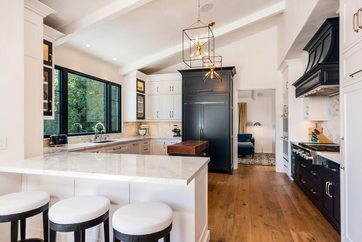 Interior, Kitchen, Pendant Lights, Recessed Lighting, Wood Texture Flooring