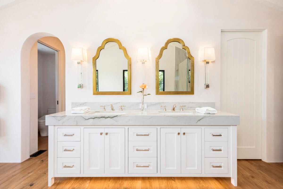 Bathroom, Dual Sink Vanities, Interior, Wood Texture Flooring