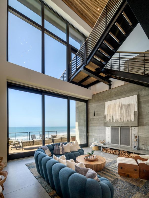Interior, Living room, Water