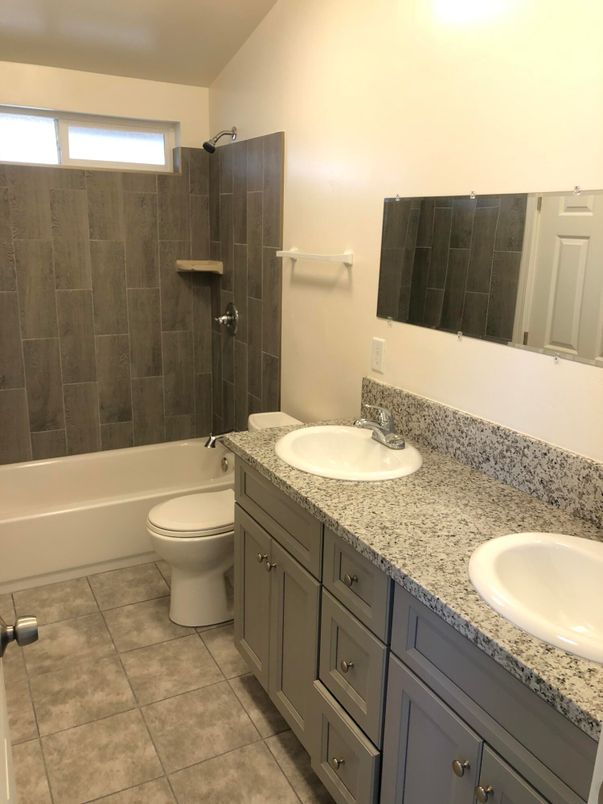 Bathroom, Dual Sink Vanities, Interior