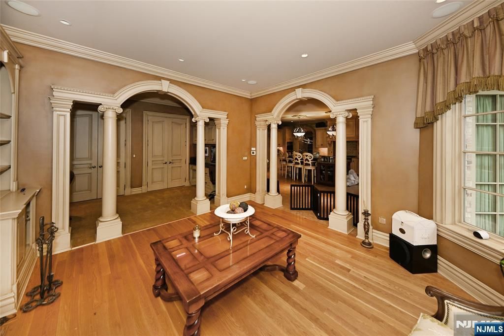 DE Listing image placeholder