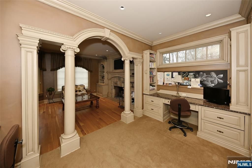 DE Listing image placeholder