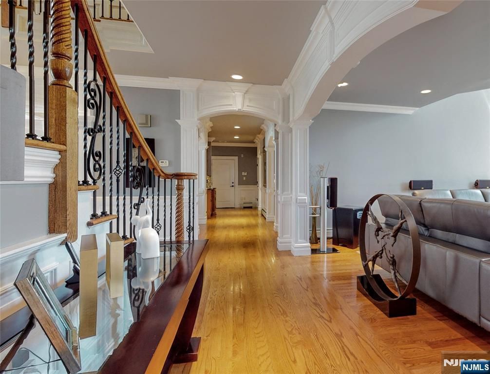 DE Listing image placeholder